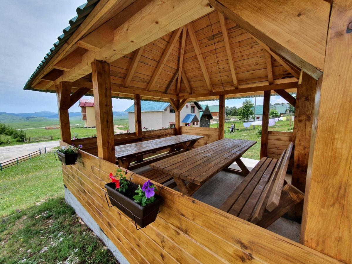 Bungalow In Mountain Жабляк Экстерьер фото